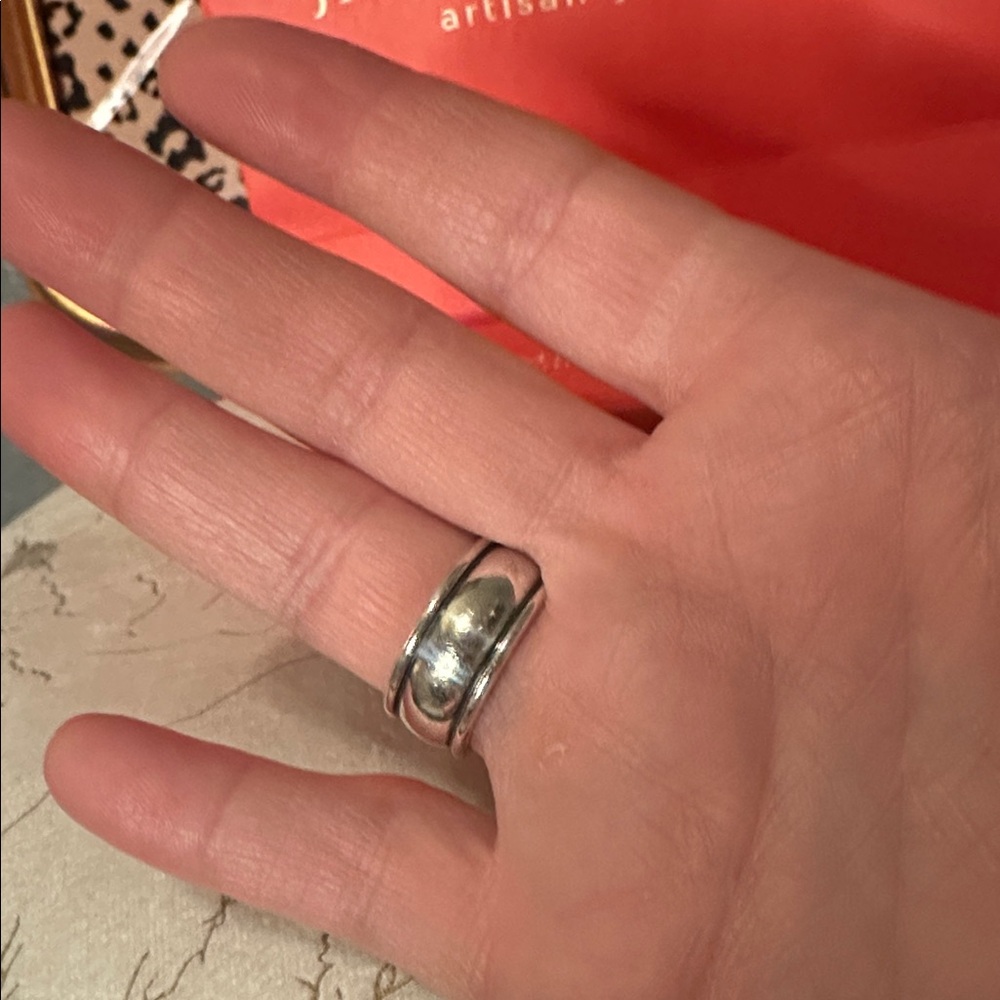 James Avery RETIRED Sterling silver wedding band size 6 - Picture 10 of 10